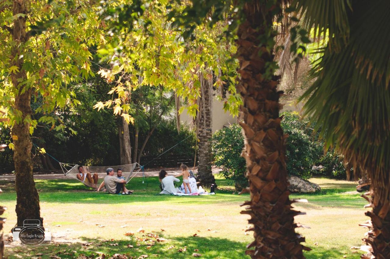 Eden Inn Zikhron Ya'akov Ngoại thất bức ảnh