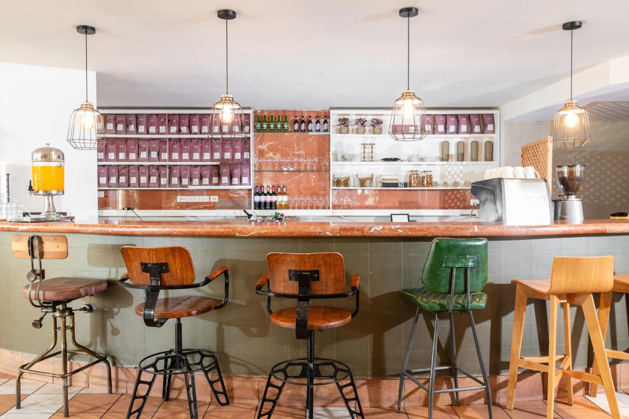 Eden Inn Zikhron Ya'akov Ngoại thất bức ảnh