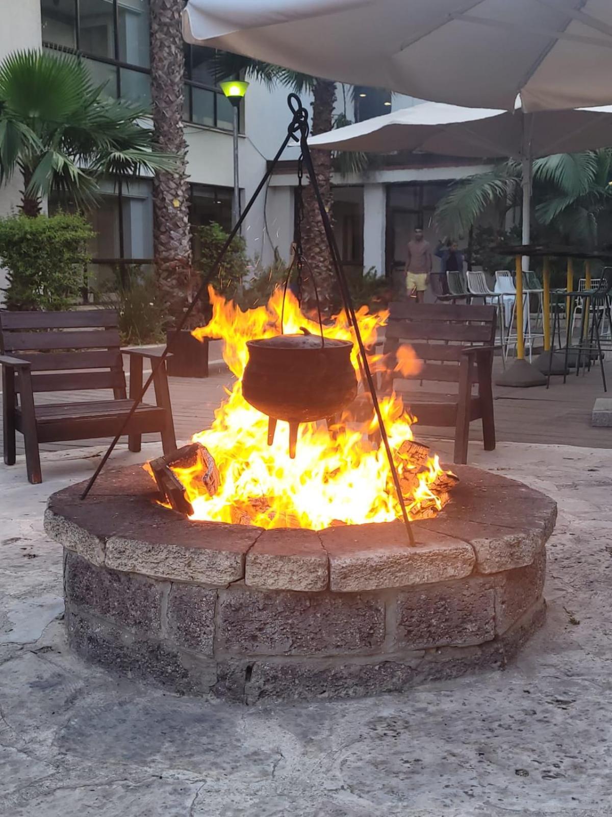 Eden Inn Zikhron Ya'akov Ngoại thất bức ảnh