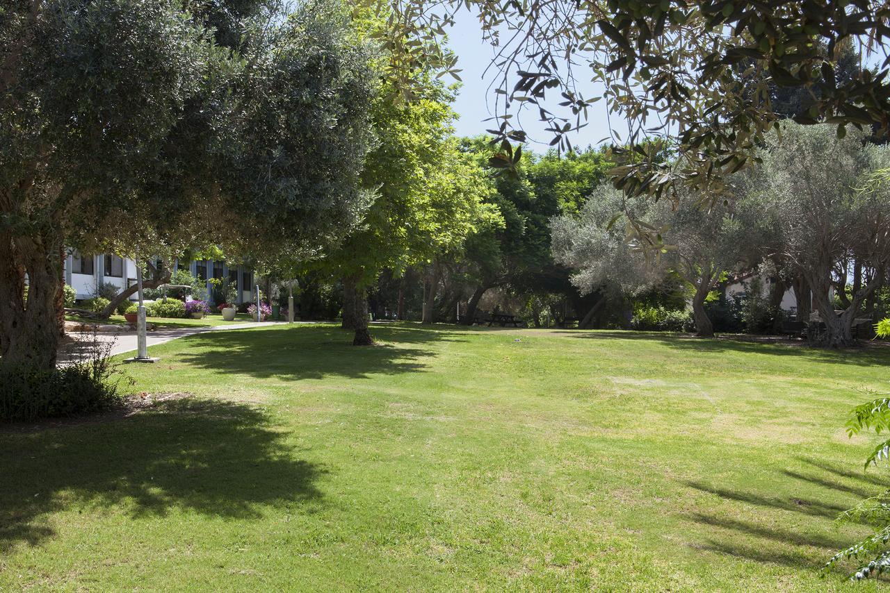 Eden Inn Zikhron Ya'akov Ngoại thất bức ảnh